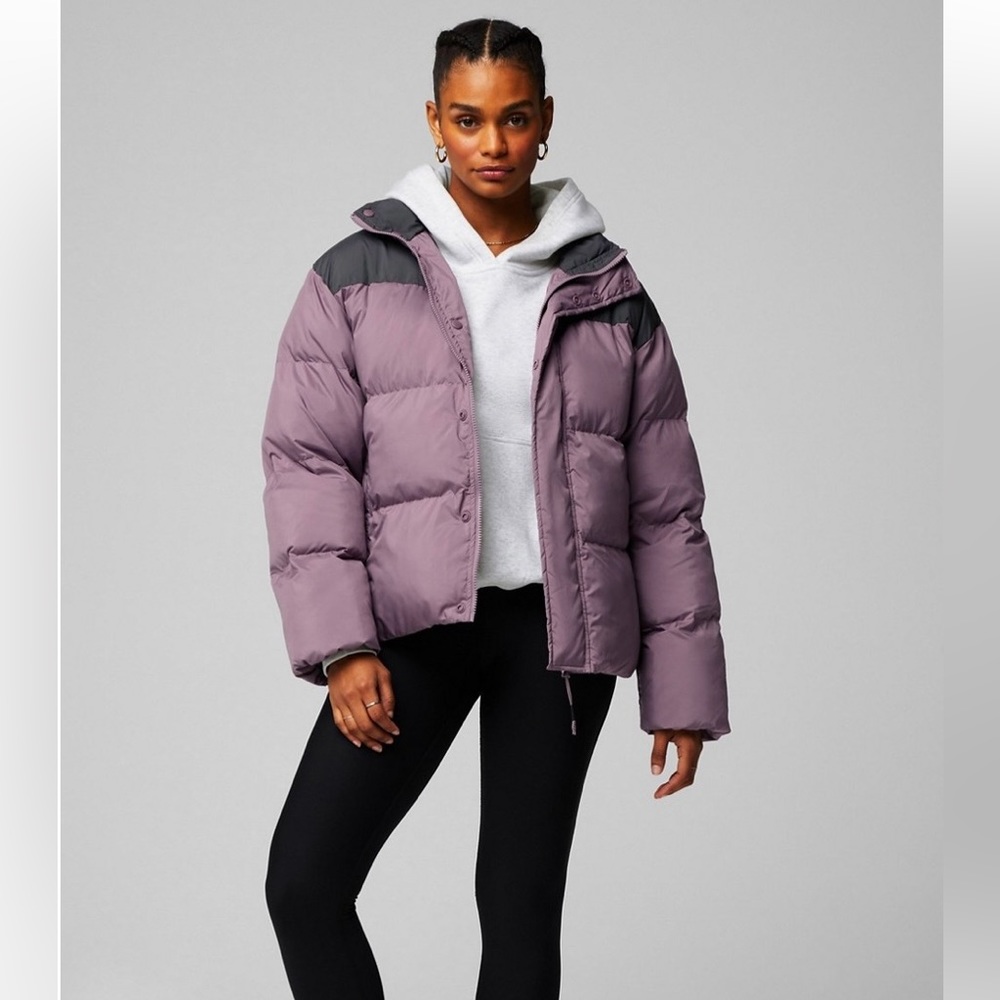 Fabletics Essential Puffer Color: Plum Cactus/Onyx Size Medium NWT